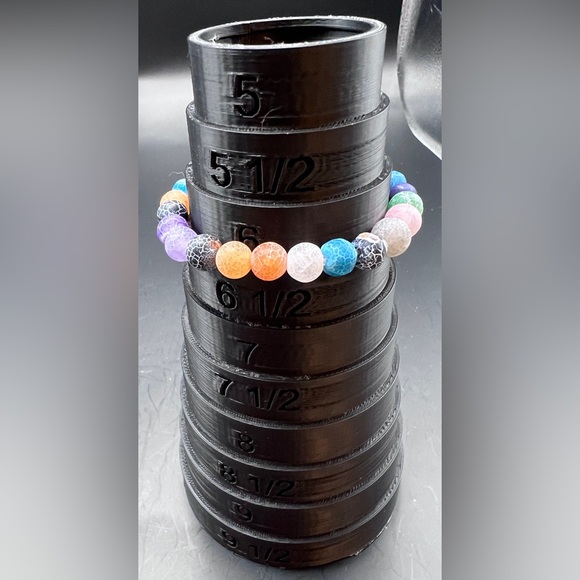 Bracelet - stretch - dyed agate - 1 of 2 - Picture 5 of 5